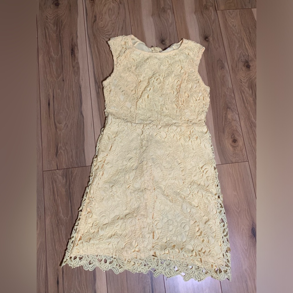 New York and Company yellow lace dress